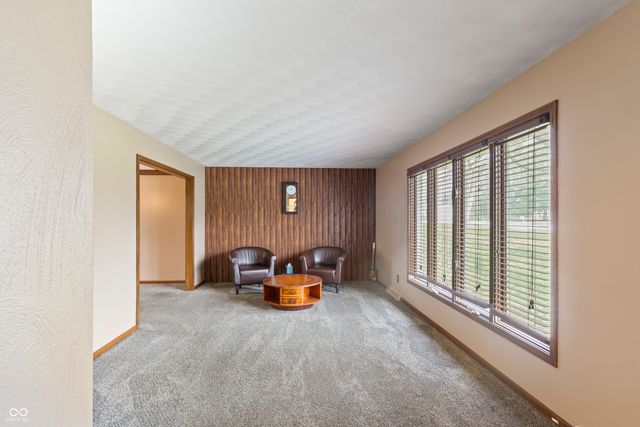 302 Maple Court, Greenfield, IN 46140