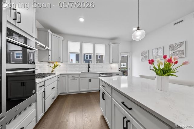 43160 Atwood Avenue 10, Novi, MI 48375