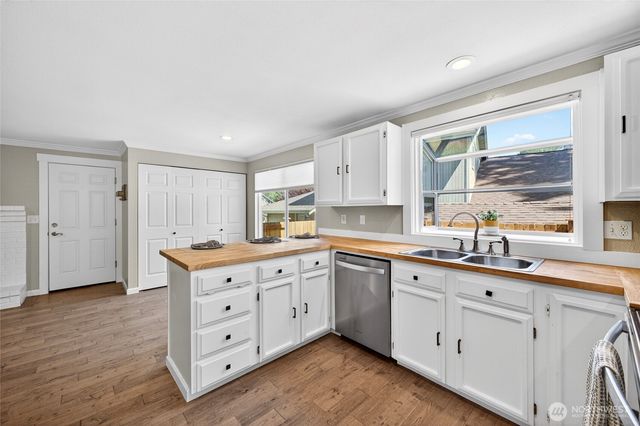 25103 170th Way SE, Covington, WA 98042