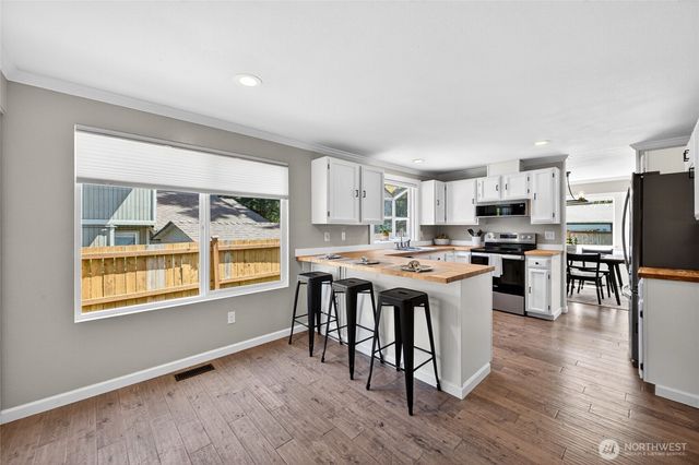 25103 170th Way SE, Covington, WA 98042
