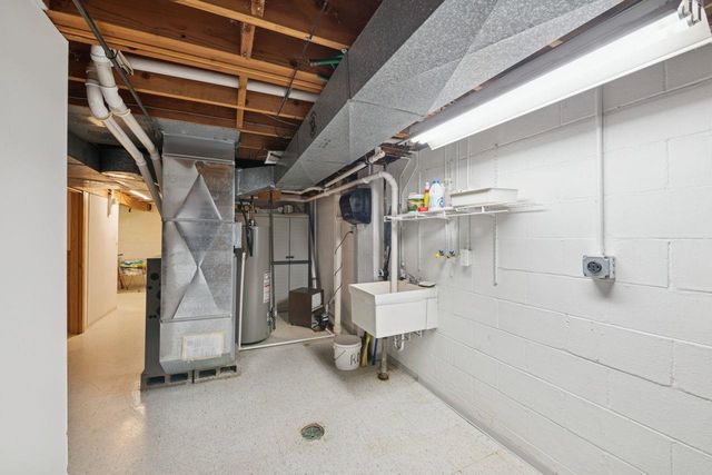 1624 9th Ave W, Ashland, WI 54806