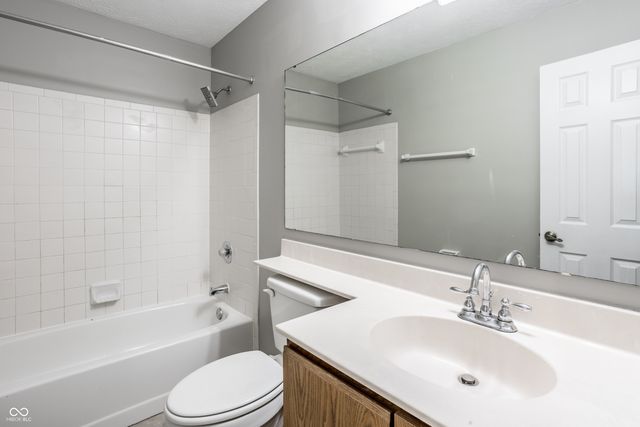 7744 Park North Lake Drive, Indianapolis, IN 46260