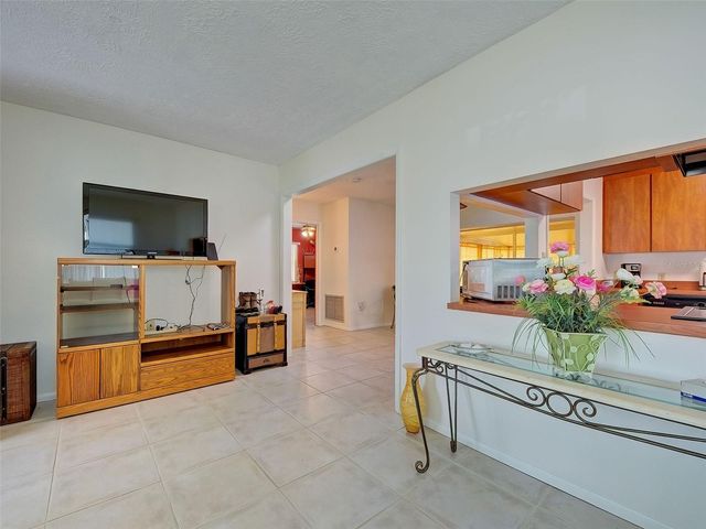 25 HILLCREST DRIVE, Englewood, FL 34223