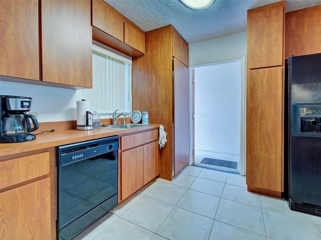 25 HILLCREST DRIVE, Englewood, FL 34223