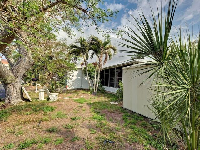 25 HILLCREST DRIVE, Englewood, FL 34223