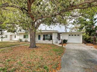 25 HILLCREST DRIVE, Englewood, FL 34223