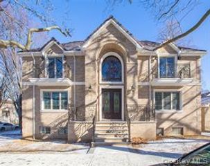 76-33 160 Street 1st FL, Fresh Meadows, NY 11366