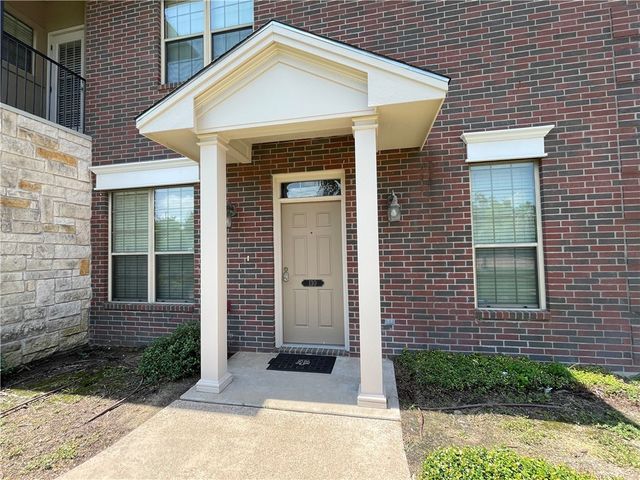 130 Forest Drive, College Station, TX 77840