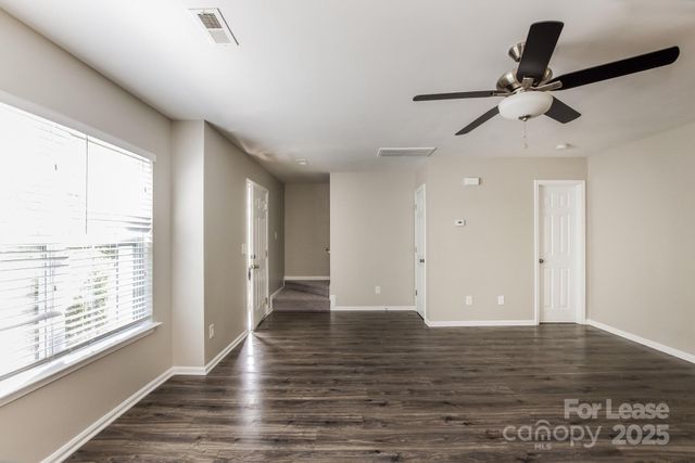 8148 Ottawa Lane, Charlotte, NC 28227