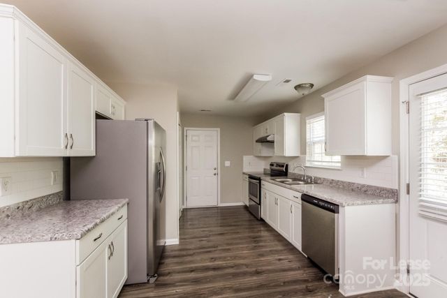 8148 Ottawa Lane, Charlotte, NC 28227