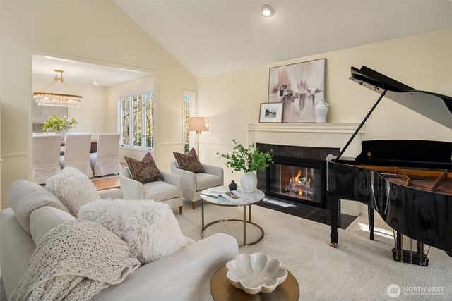 6731 153rd Place SE, Bellevue, WA 98006