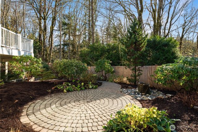 6731 153rd Place SE, Bellevue, WA 98006