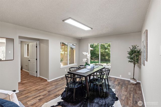 4562 SE Burley Olalla Road, Olalla, WA 98359