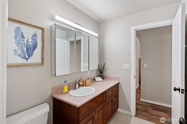 4562 SE Burley Olalla Road, Olalla, WA 98359