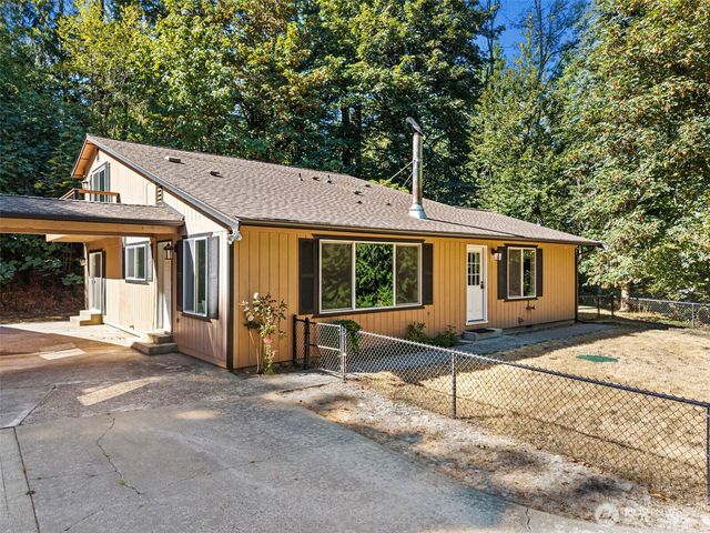 4562 SE Burley Olalla Road, Olalla, WA 98359