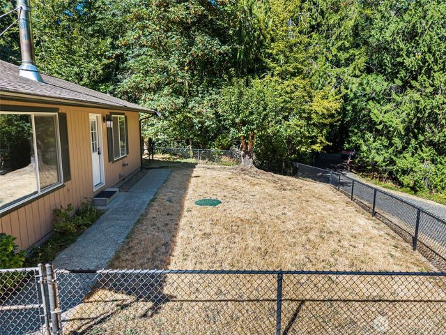 4562 SE Burley Olalla Road, Olalla, WA 98359