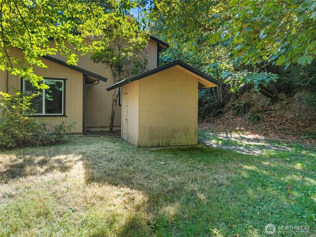 4562 SE Burley Olalla Road, Olalla, WA 98359