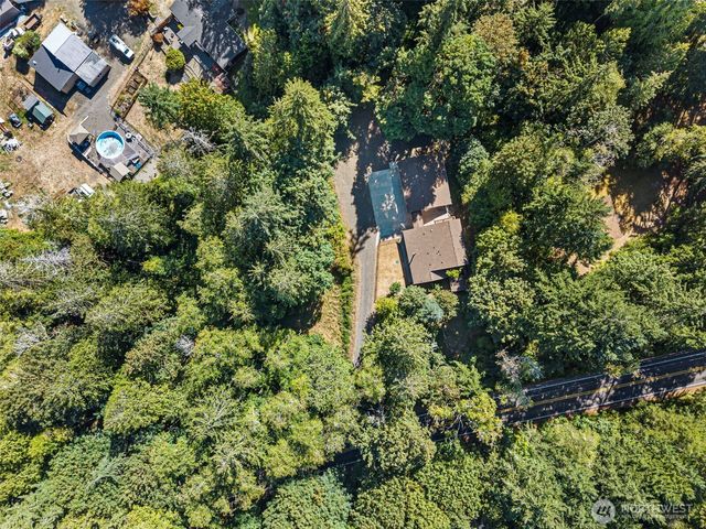 4562 SE Burley Olalla Road, Olalla, WA 98359