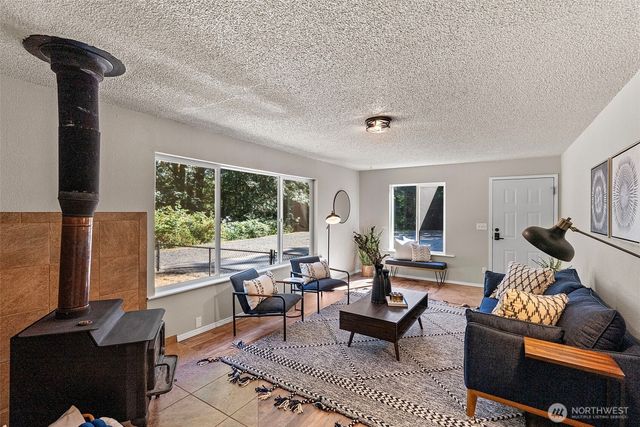 4562 SE Burley Olalla Road, Olalla, WA 98359
