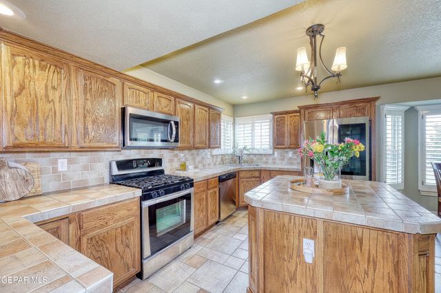 12740 TIERRA ROMAN Drive, El Paso, TX 79938