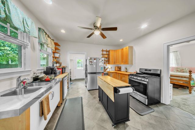 210 Carlisle Street, Spartanburg, SC 29306