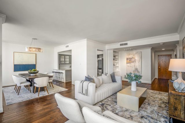 15 Greenway Plaza 12D, Houston, TX 77046