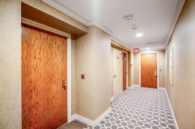 15 Greenway Plaza 12D, Houston, TX 77046