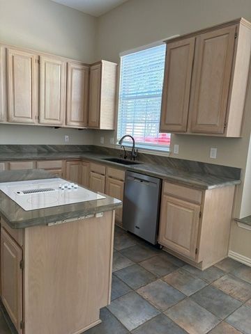 11016 NEW ORLEANS Drive, Frisco, TX 75035