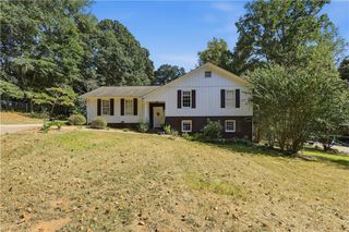 69 Forest Hill Court, Commerce, GA 30529