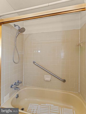 409 N OTTER BRANCH DR, Glendora, NJ 08029