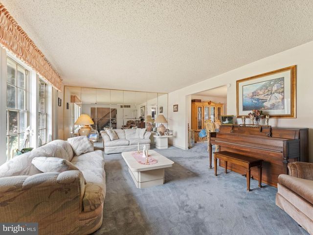409 N OTTER BRANCH DR, Glendora, NJ 08029