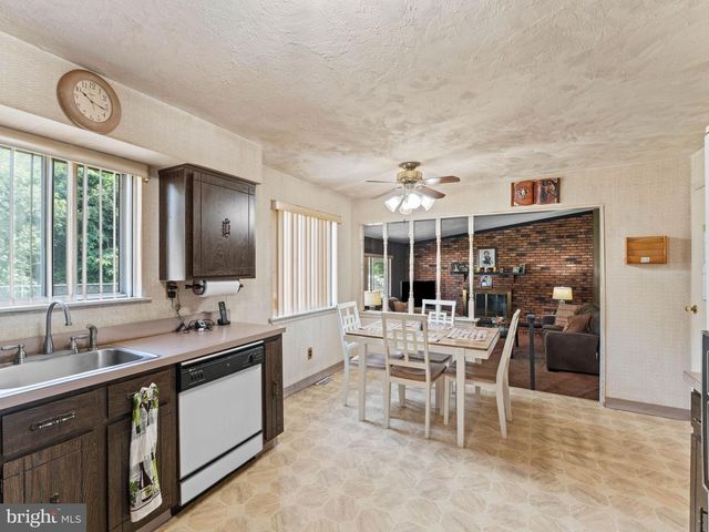 409 N OTTER BRANCH DR, Glendora, NJ 08029