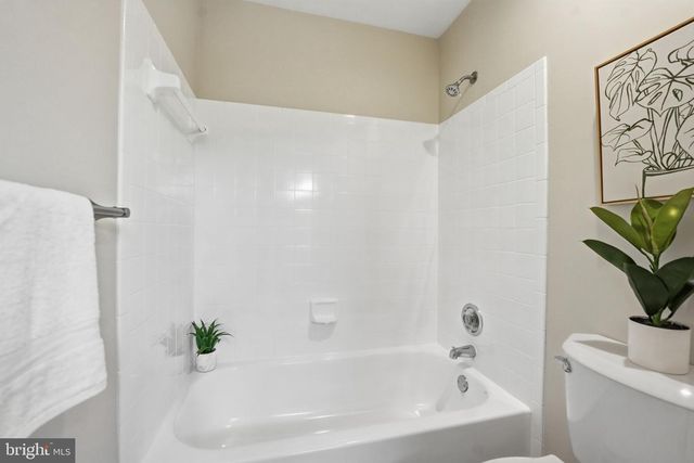 6845 MALTON CT, Centreville, VA 20121
