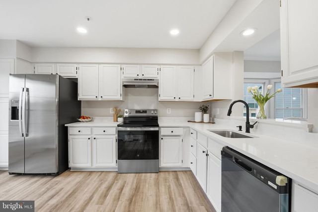 6845 MALTON CT, Centreville, VA 20121