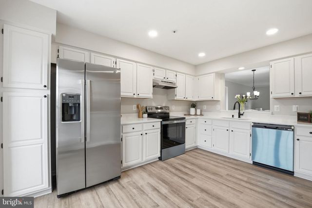 6845 MALTON CT, Centreville, VA 20121