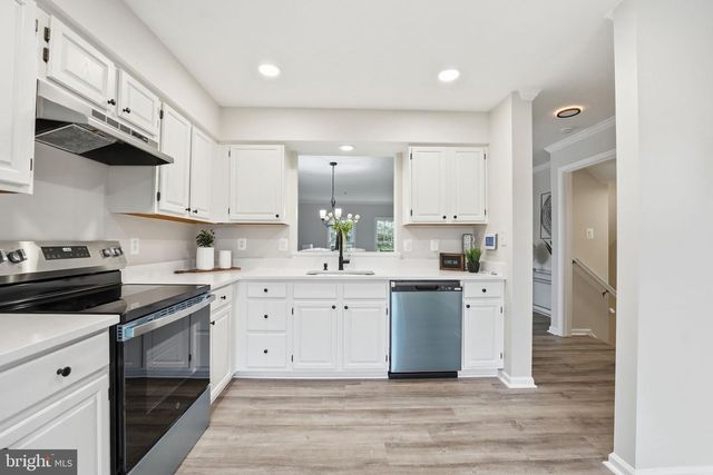 6845 MALTON CT, Centreville, VA 20121