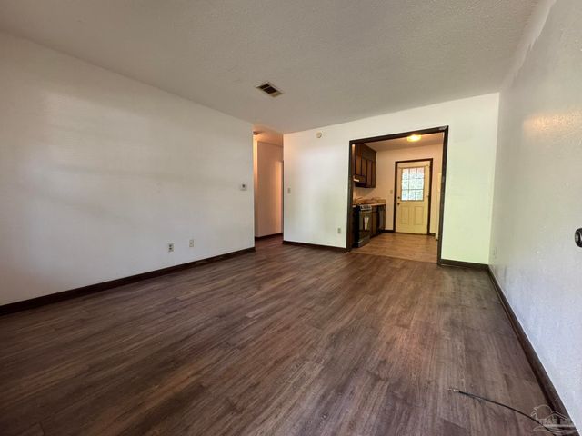 718 Mills Ave A, Pensacola, FL 32507