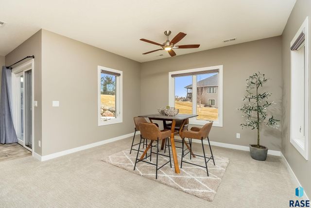 7317 S Elmstead Cir Circle, Sioux Falls, SD 57108