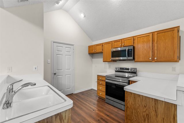 2400 Lakeshore Drive, Flower Mound, TX 75028