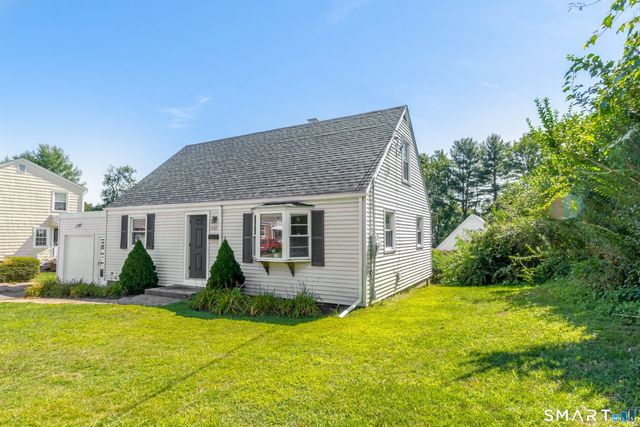 438 High Street, Fairfield, CT 06824