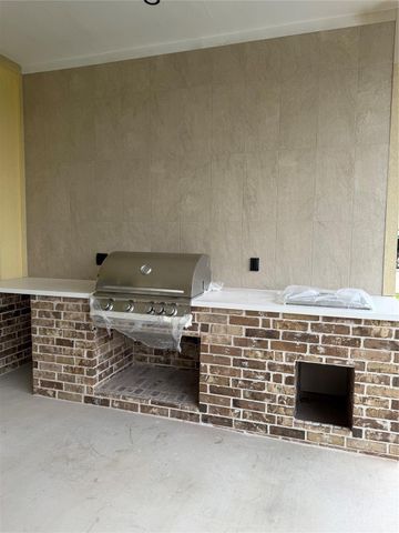 826 Angus Trail, Angleton, TX 77515