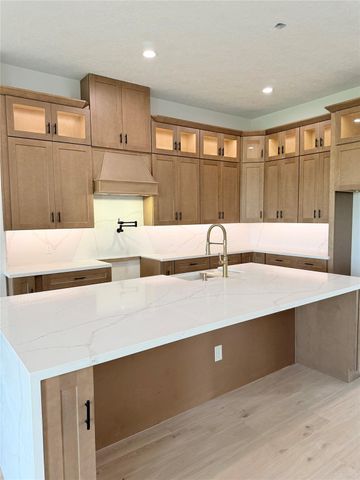 826 Angus Trail, Angleton, TX 77515