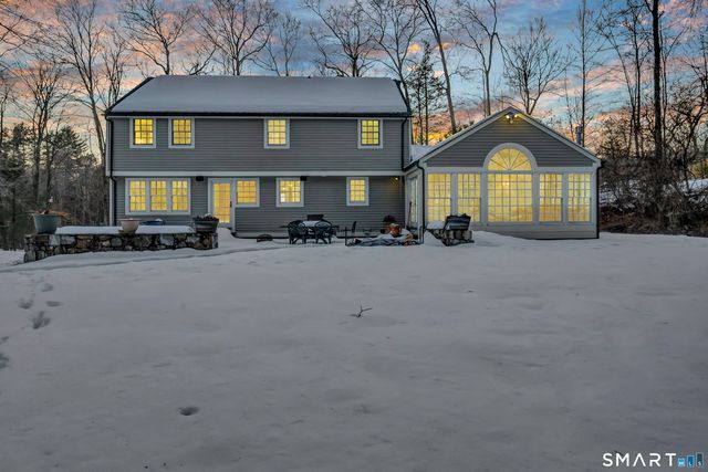 14 Dinglebrook Lane, Newtown, CT 06470