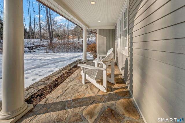 14 Dinglebrook Lane, Newtown, CT 06470