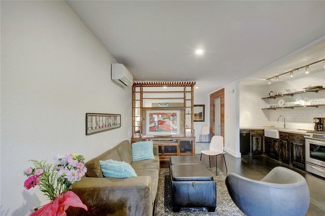 1212 Castle Hill ST 3, Austin, TX 78703