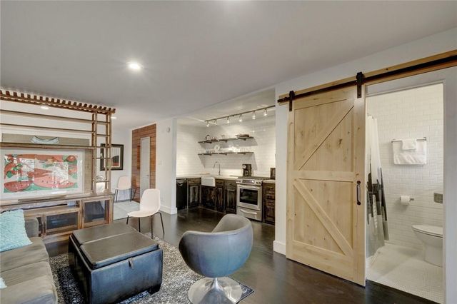 1212 Castle Hill ST 3, Austin, TX 78703