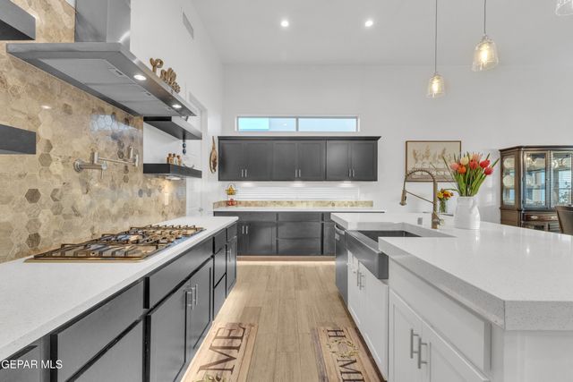 333 Blue Valley Drive, El Paso, TX 79928