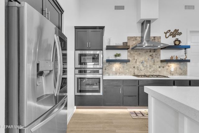 333 Blue Valley Drive, El Paso, TX 79928