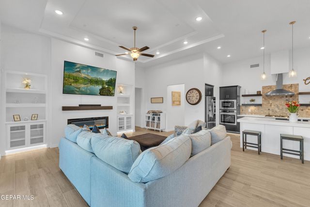 333 Blue Valley Drive, El Paso, TX 79928