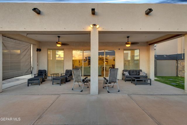 333 Blue Valley Drive, El Paso, TX 79928